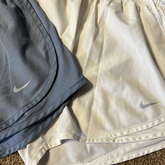 NIKE Running Shorts - Picture 4 of 6